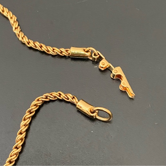 Vintage 70’s SWAROVSKI Swan Signed Gold-tone Slope V Bar Pendant Necklace 17g - Picture 14 of 15